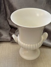 Vintage Wedgwood of Etruria and Barlaston Moonstone Urn Vase 20 cm