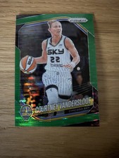 2025 Panini Prizm WNBA Green Pulsar /25 Courtney Vandersloot Sky #124