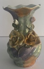Vintage opalizujący lusterware zielony niebieski wazon 3D róże perłowe