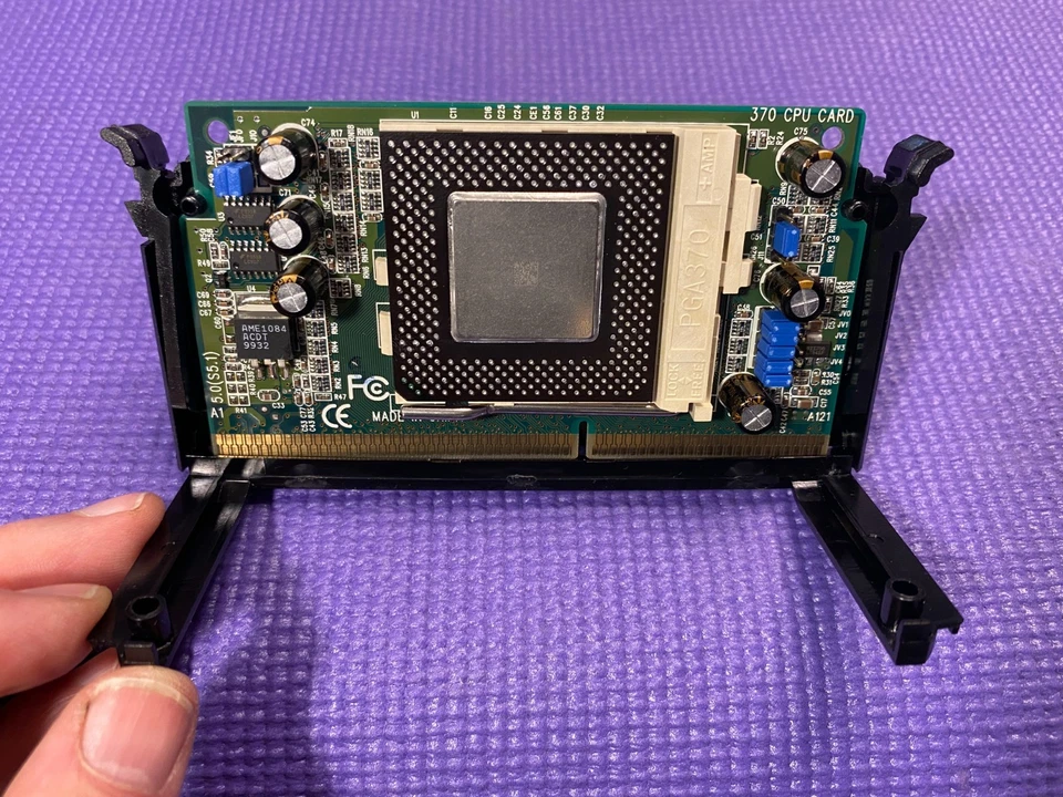 NEW SLOCKET Slot 1 to 370 adapter with the famous Celeron 300A (32k L1 128k L2) - Image 4 of 4