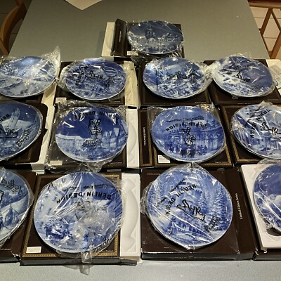 Berlin Design Blue China LARGE LOT 13 PLATE NEW OLD STOCK 1980'S 90'S 00'S READ