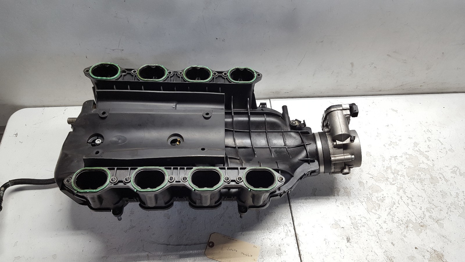 20042008 MASERATI QUATTROPORTE M139 INTAKE MANIFOLD W/ THROTTLE BODY