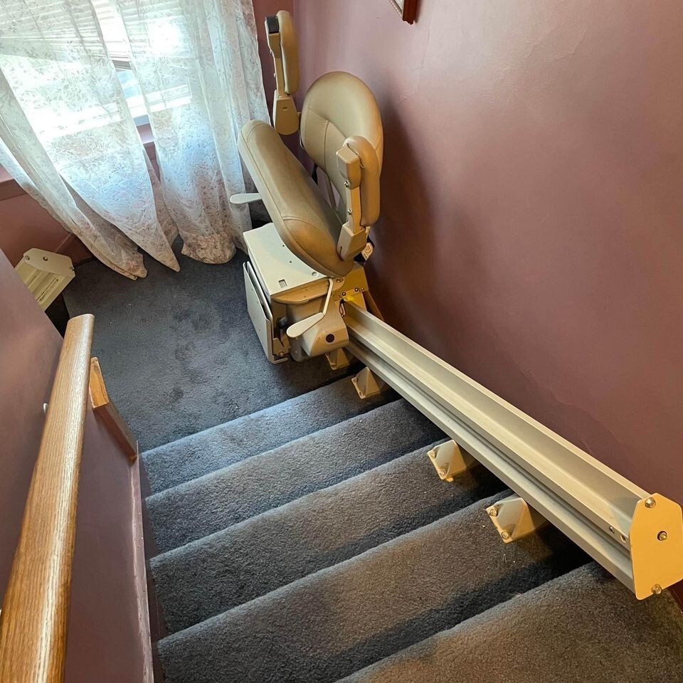 Bruno SRE2010 ElectricRide Elite Stairway Elevator/Chair Lift eBay