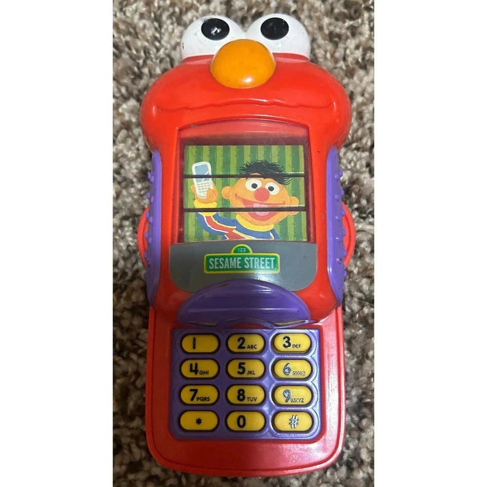 Hasbro Sesame Street Elmo's Cell Phone - Image 2 of 3