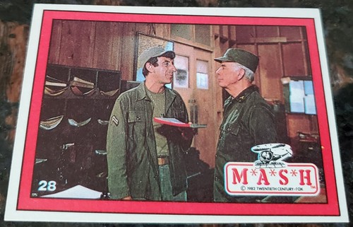 1982 M*A*S*H TV Show Topps Card Colonel Potter Corporal Klinger 20th Century Fox - Picture 3 of 8