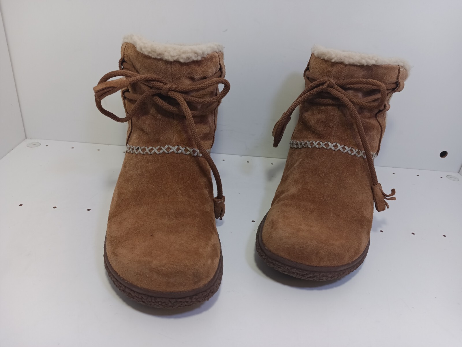 Easy Spirit Paula II Women's US Size 6 Suede Leather Tie Ankle Boots