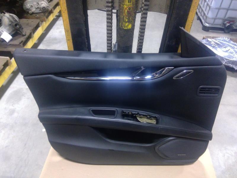2017 MASERATI QUATTROPORT DRIVER INTERIOR DOOR PANEL BLACK OEM LW3830 0002