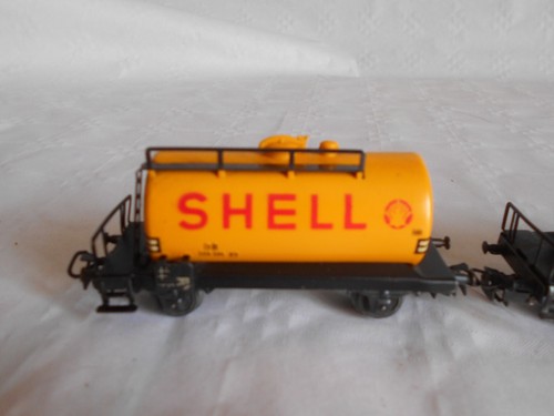 Vintage HO modelo vagones de ferrocarril Marklin petroleros Shell BP vino Burdeos - Imagen 2 de 7