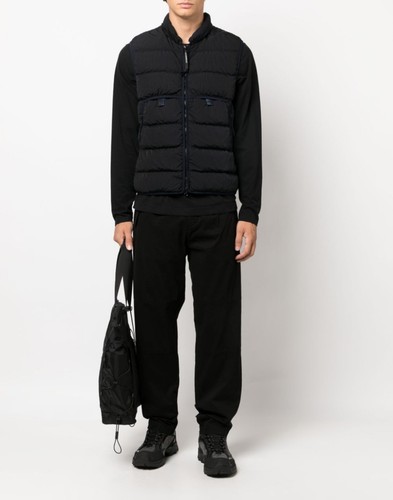 C.P. COMPANY ECO CHROME-R LENS LOGO VEST MEN DOWN JACKET 15CMOW030A006369G999 - Picture 2 of 5