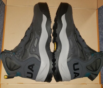 Under Armour Charged Raider Mid Waterproof Hiking Boots  display picture 3