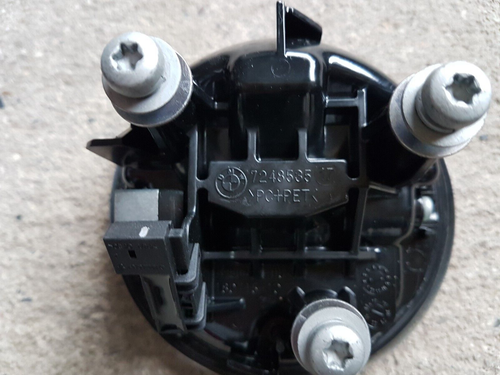 BMW Serie 1 F20 F21 LCI azionamento emblema apri portellone 7248535 - Foto 6 di 6