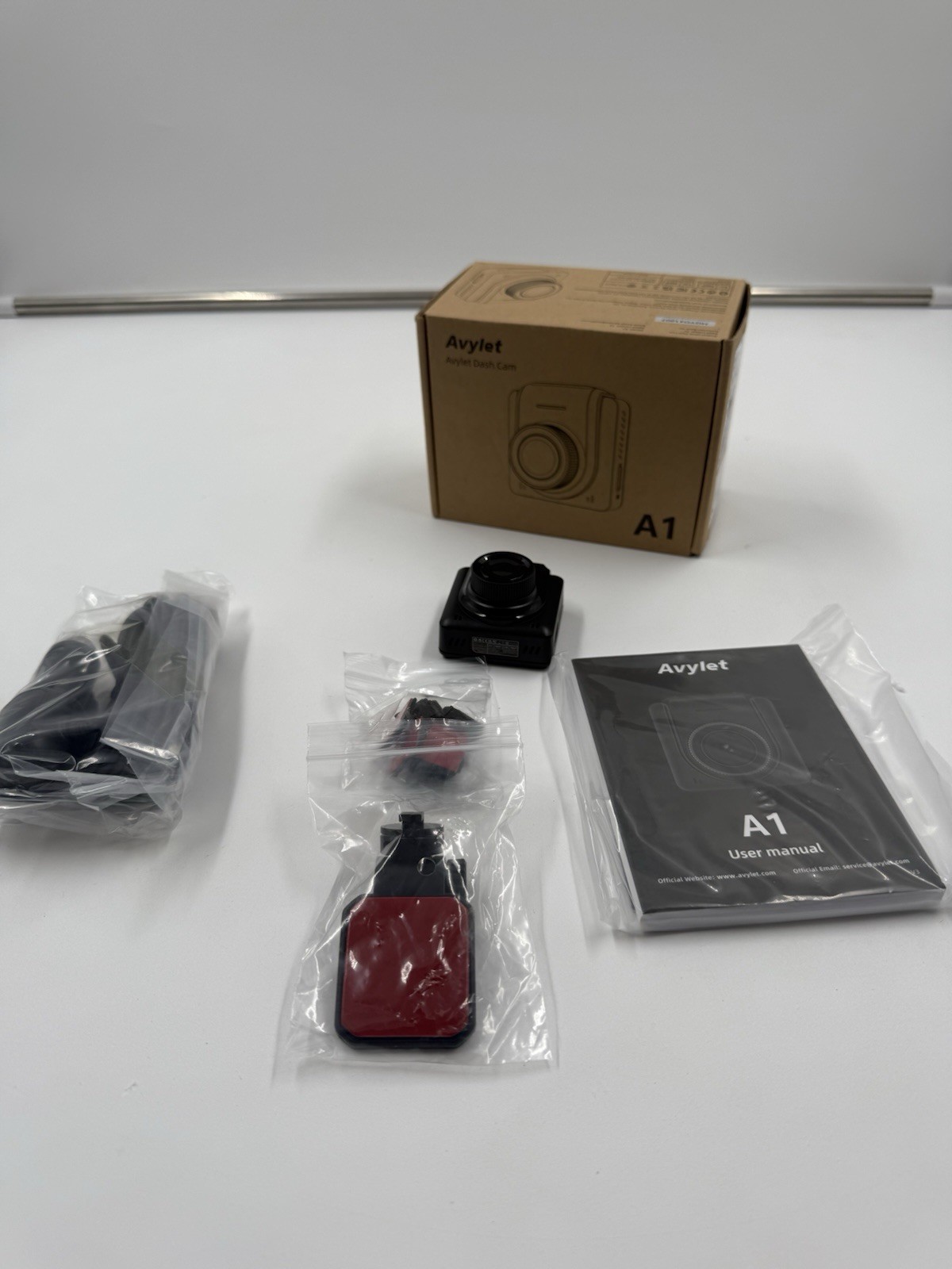 2K WiFi Dash Cam with APP Compact Car Camera Mini Dashcam  -image