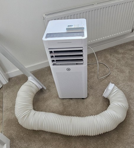 Portable Air Conditioning Unit 9000 BTU & REMOTE & TUBE & WINDOW KIT