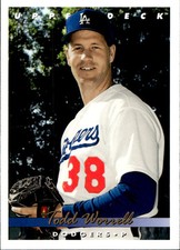 1993 Upper Deck #692 Todd Worrell Gold Hologram Baseball Card