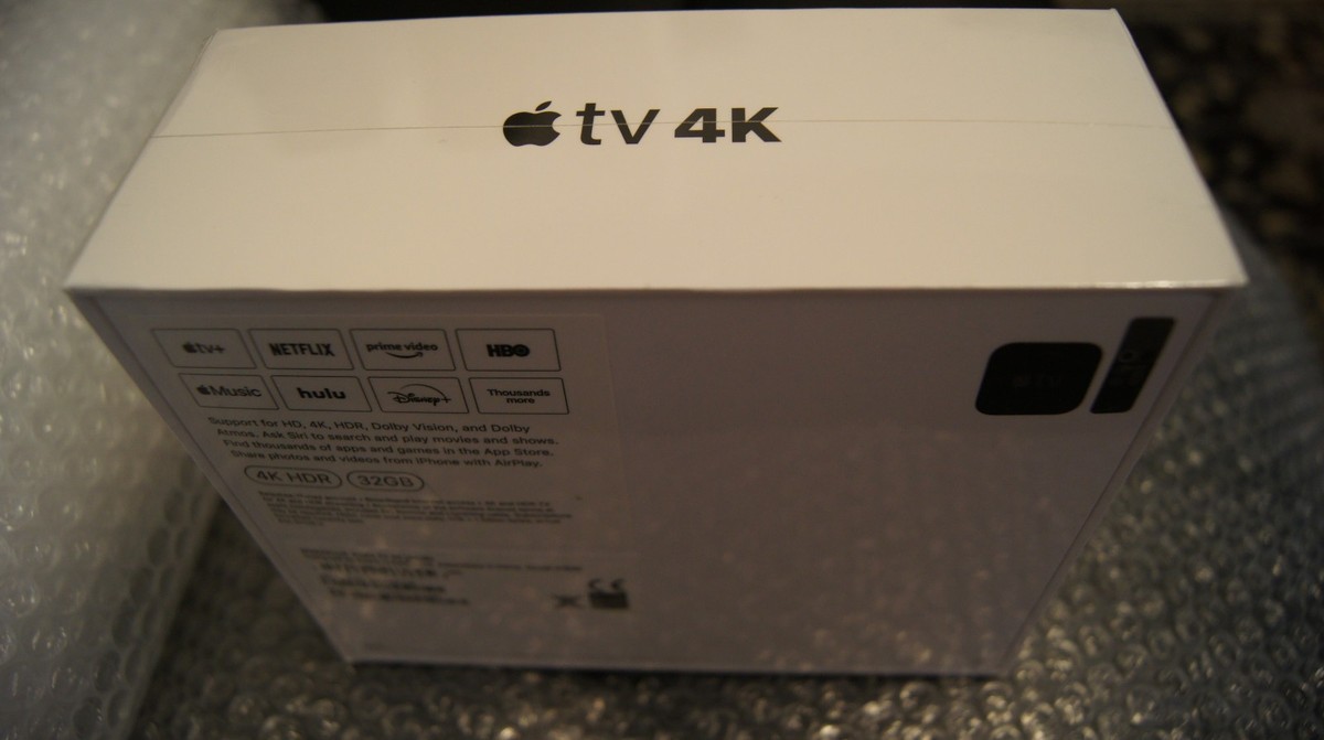 Apple TV 32GB 4K HD Media Streamer - Black (MQD22LL/A) for