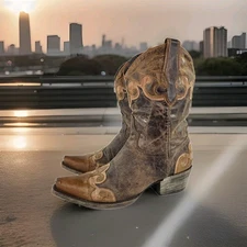 Lane Lexington Snip Toe Cowboy Boots US 7 Women's Leather Short Cowgirl Boot