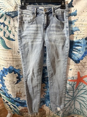 Risen Women s Size 3/26 Light Blue Jeans