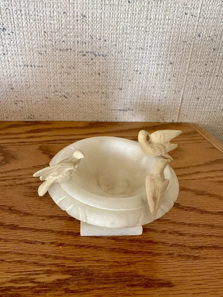 Vtg Italian Bird Bath Alabaster Marble Hand Carved Three Removable Doves 2”x3.5” - Image 4 of 4