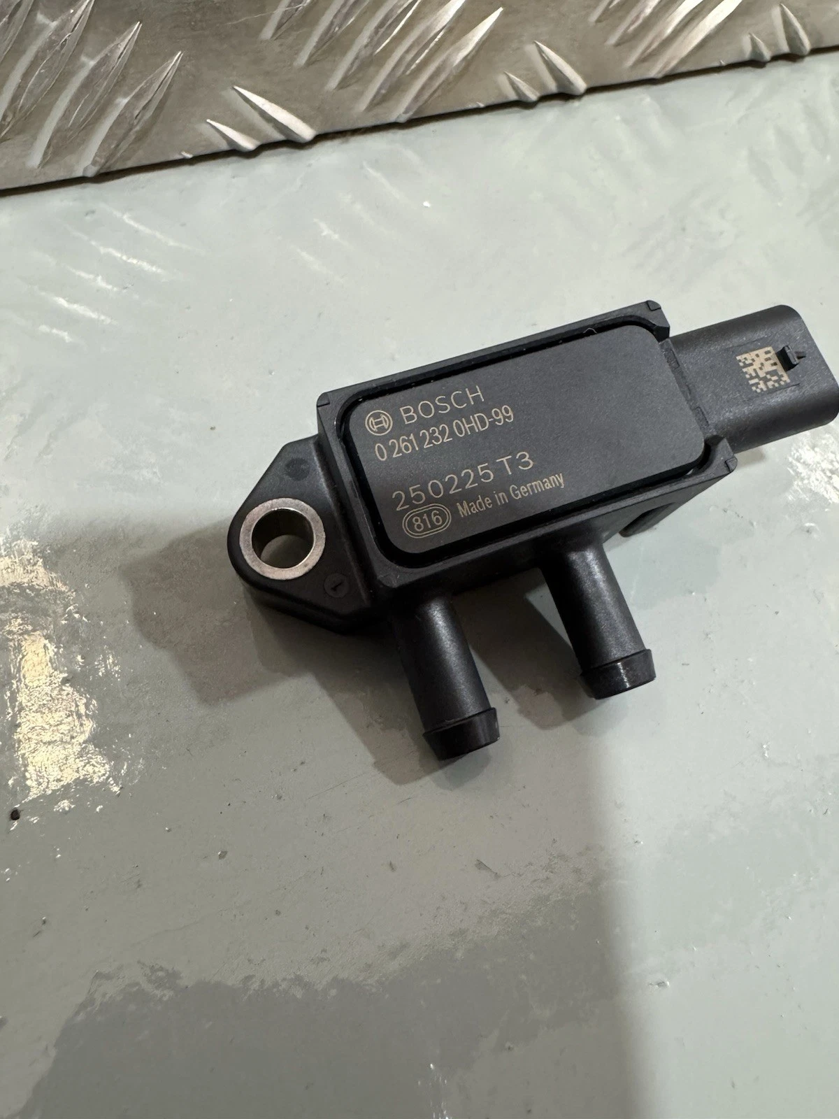 Genuine Bosch McLaren Differential Pressure Sensor 02612320HD LPS4-2DUO New 2