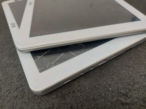2X Mixed Tablet JobLot Bundle (Damaged/Faulty) For Parts Only — Untested #27 - Picture 18 of 19