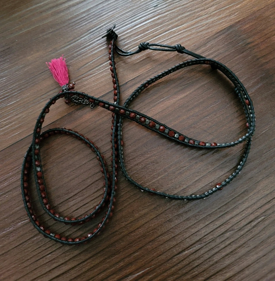 NUEVO SIN ETIQUETAS NACAMOL CHICAGO × ANTHROPOLOGIE CUERO ABRIGO CUENTAS CON BORLA PULSERA Foto 3 de 4