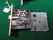 RUSSWIN # 370 MORTISE LOCK wKEY- 2 1/2" BS, 5 1/2" FACE -REMANUFACTURED (11076)