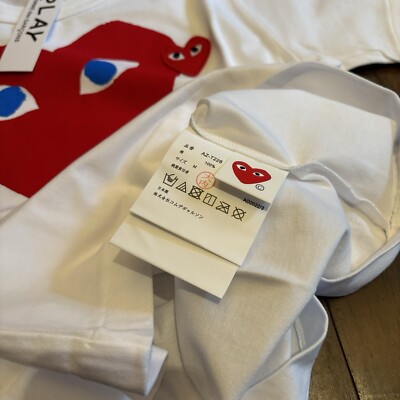 【PLAY COMME des GARCONS】Double Heart tee COMME DES GARÇONS PLAY DOUBLE HEART T.SHIRT – BLUE CITY NYC