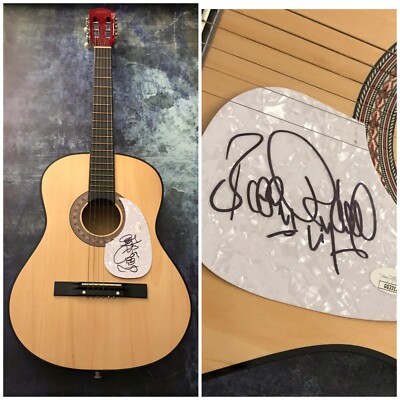 JSA Wild One & Volare Hits * BOBBY RYDELL * Signierte Akustikgitarre COA