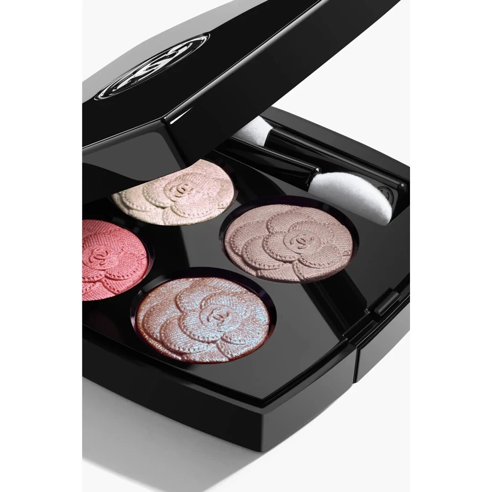 Chanel Les 4 Ombres 387 UTOPIA Limited Edition Camelia Futura Quadra Eyeshadow - Image 2 of 4