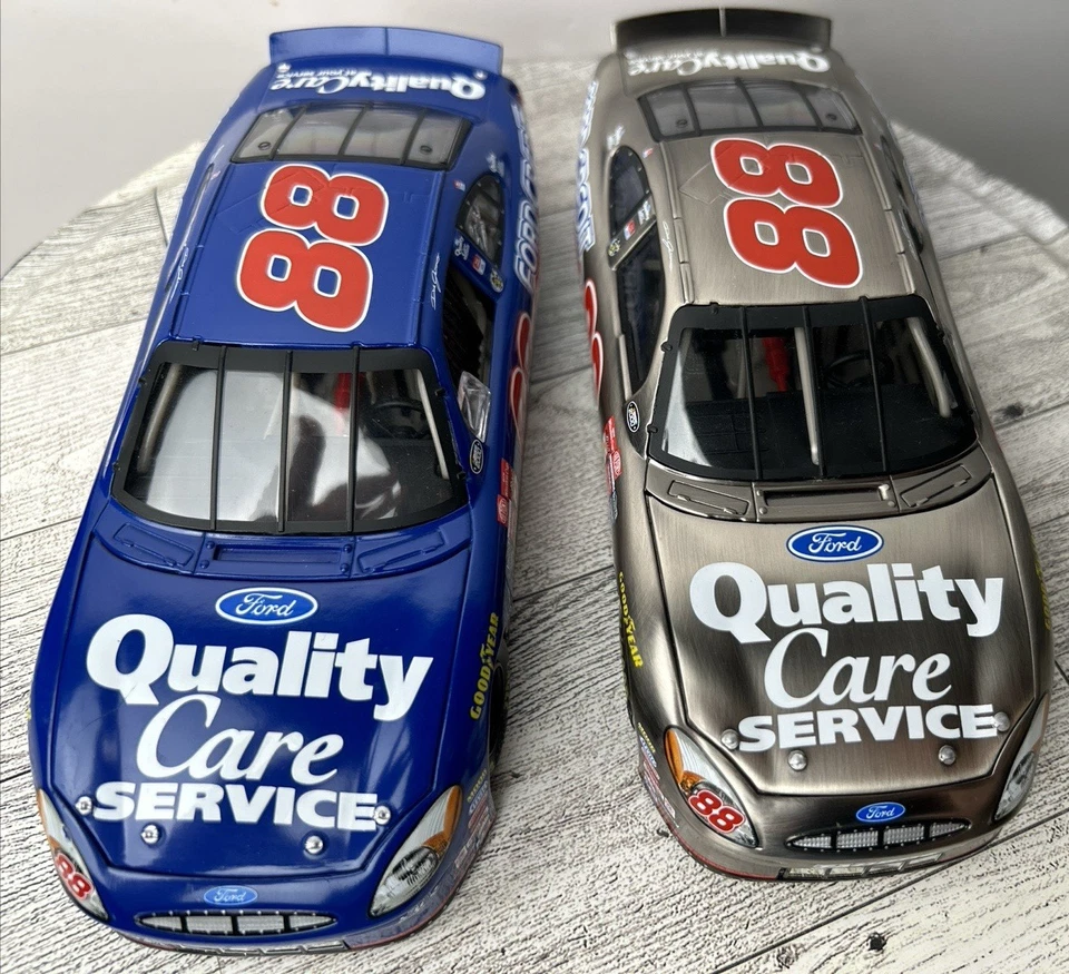 Dale Jarrett #88 Quality Care Twin Set 2000 Taurus Brookfield 1:24 Stock Cars - Image 4 of 4