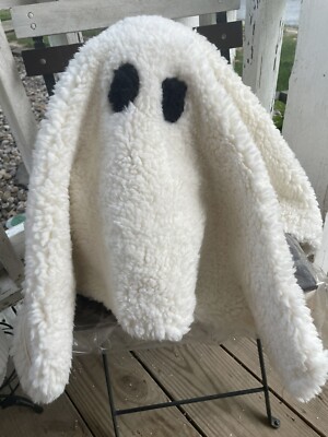 Pottery Barn Gus The Ghost Halloween Pillow White Sherpa NWT Fall Autumn Decor