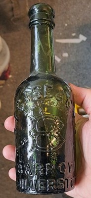 Etui Barrow & Ulverston grüne halbe Pint Bierflasche