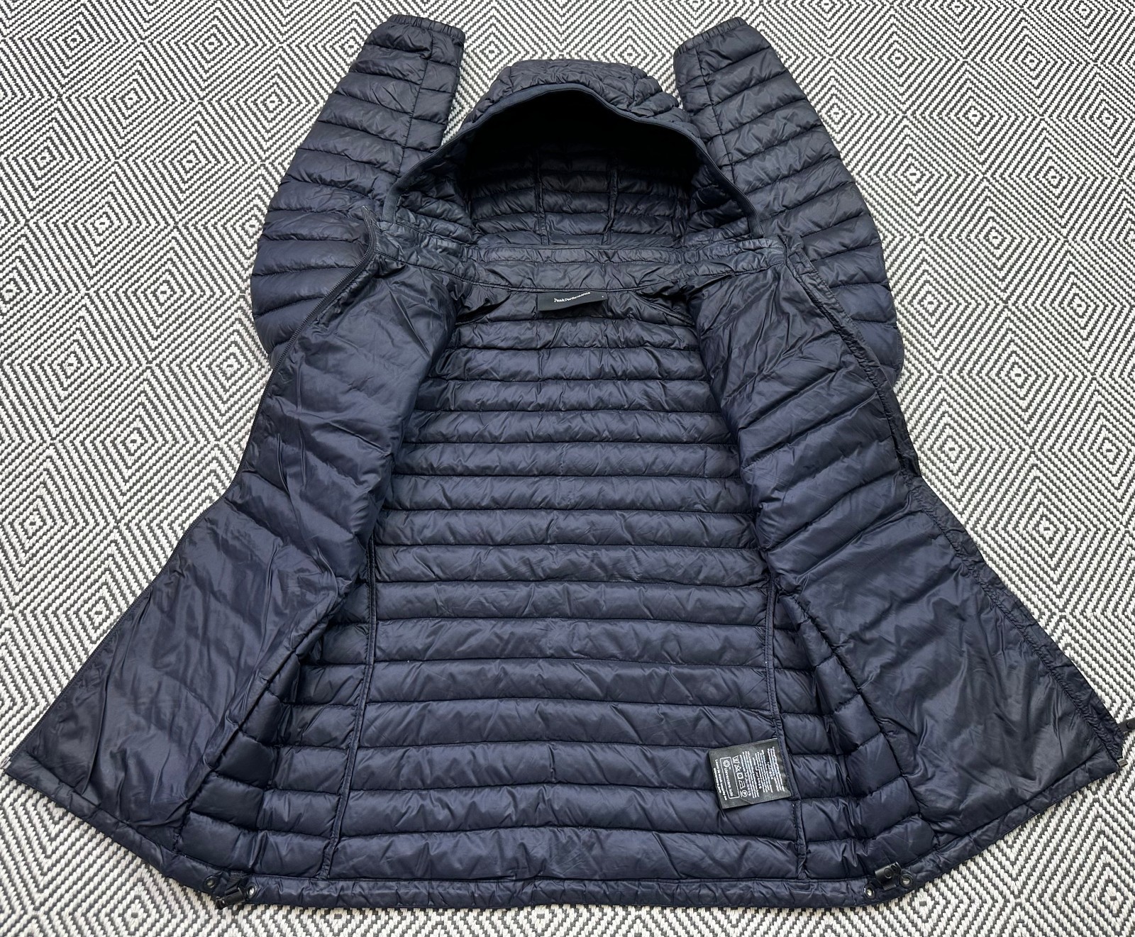 Peak Performance  Women Down Jacket Lightweight B… - image 4