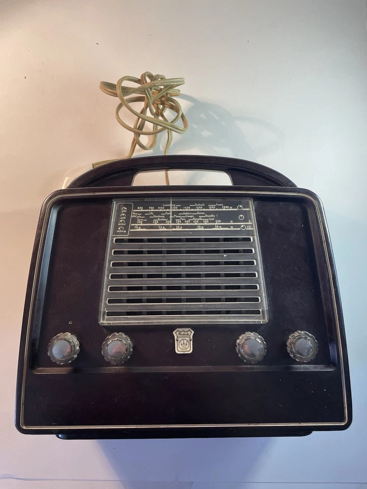 Radiola Poste de radio portatif type RA395AB, en bakélite brune TSF ANCIEN - Photo 2/4