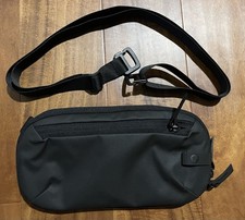 Sac à bandoulière Fyro Citta 1L - Noir
