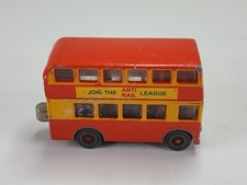 2002 Thomas The Train Bulgy Bus Diecast Metal Magnetic Take Along Double Decker