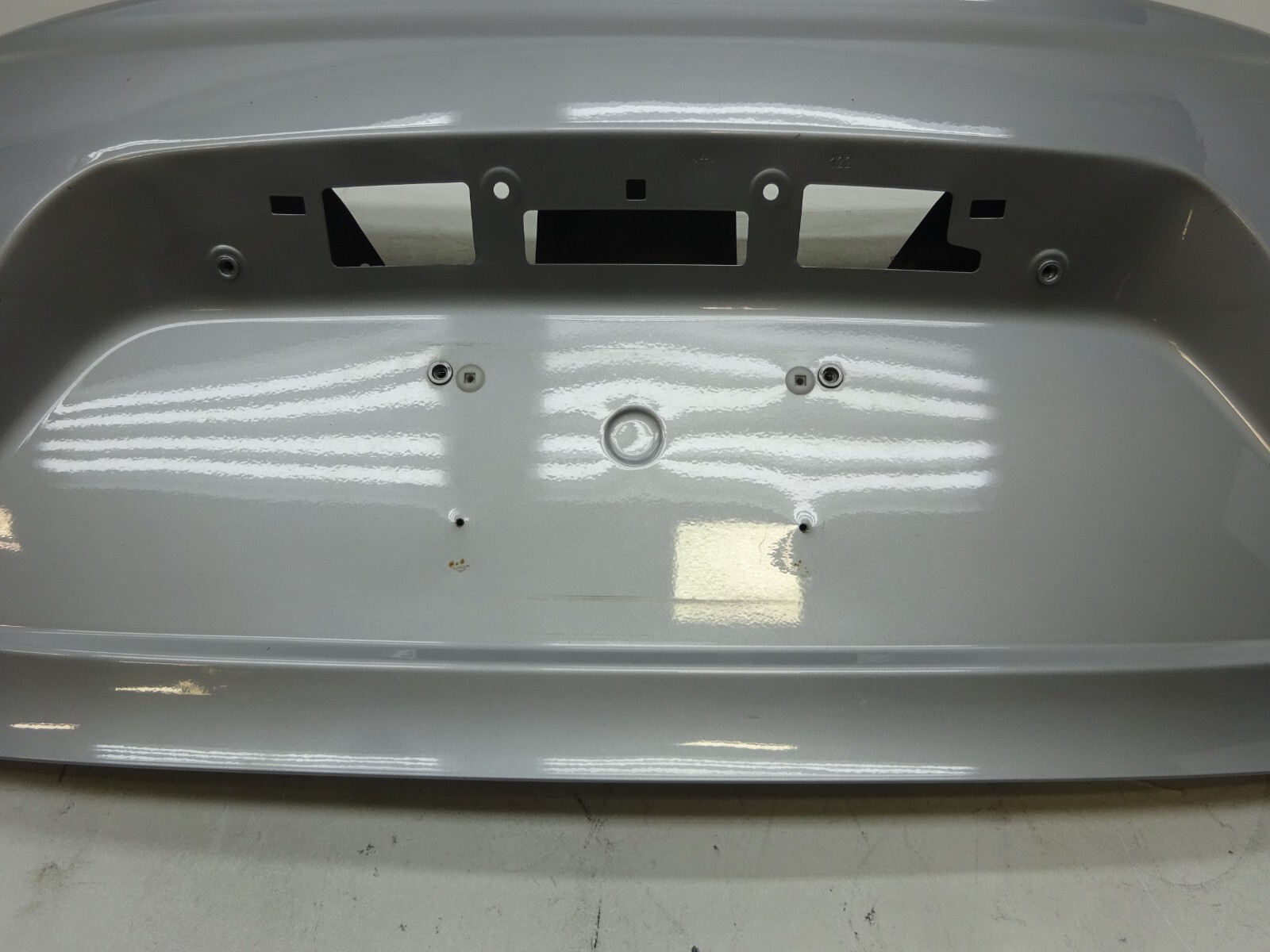 2014-2020 Maserati Ghibli Rear Trunk Lid Deck Shell Panel Silver OEM DE230877