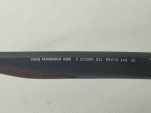 Gafas de sol Nike para hombre MAVERICK RGE, TINTE CURSO "Usadas" - Imagen 6 de 6