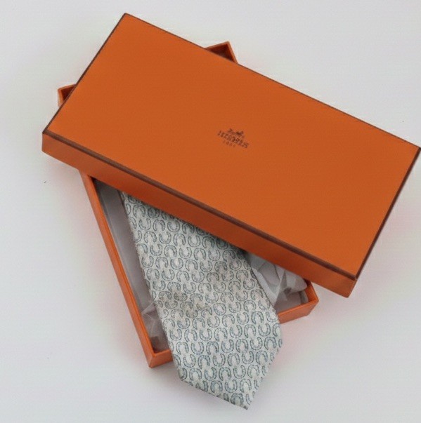 Hermes Tie Blue Yellow Horseshoe Fer à Cheval Silk 758708T With Original Box