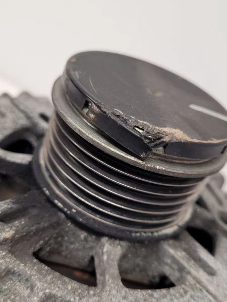 Alternador KIA SPORTAGE 2014-2016 110A 373002G750 14-16 Foto 3 de 4