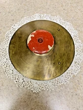 VTG SINGLE BRASS CONN CYMBAL W/ RED WOODEN HANDLE 1 Child Size Hand Instrument  