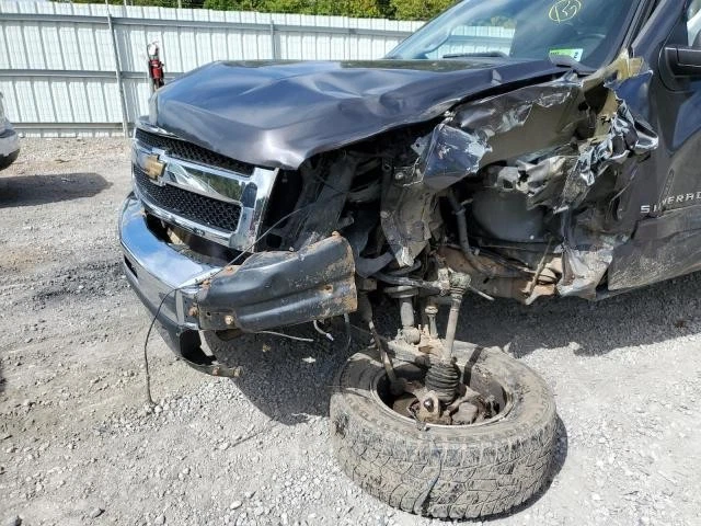 Alternador usado compatible con: Chevrolet Silverado 1500 2011 camioneta 145 amp ID 20881337 G Foto 2 de 4