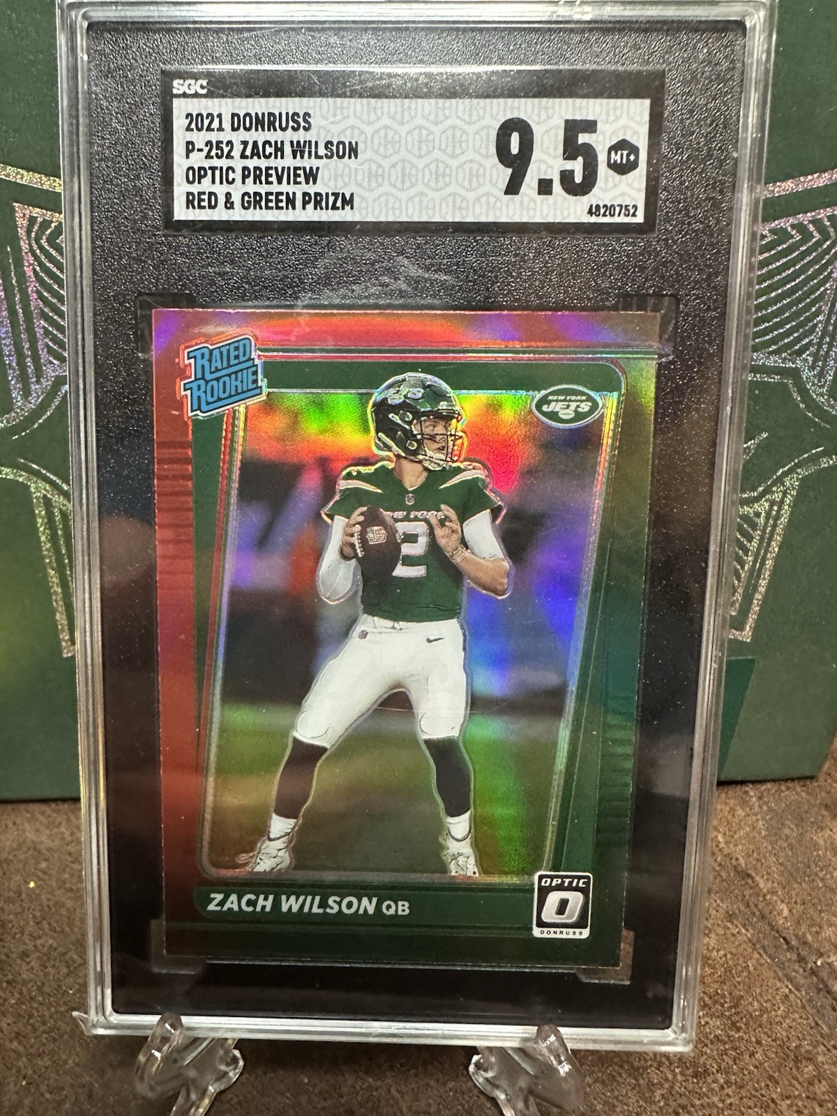 2021 Panini Donruss Rated Rookie Zach Wilson Optic Holo Redgreen Preview (RC)