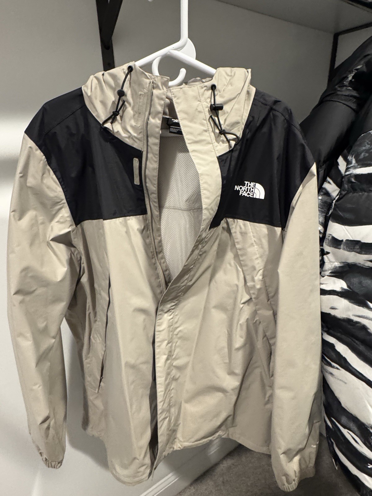 The North Face Men's Dark Tan Black DryVent Rain Jacket