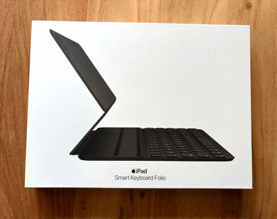 Apple iPad Smart Keyboard Folio Tastatur Dock QWERTZ Deutsch Schwarz faltbar