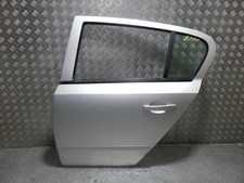 Porte arrière et accessoires Opel ASTRA