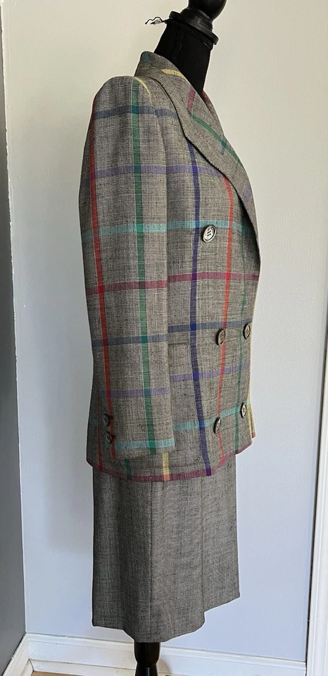 De Colección Valentino Boutique Traje Falda Chaqueta Años 90 Para Mujer’s 6 Se Ajusta Talla 2 o 4 Cuadros Foto 2 de 4