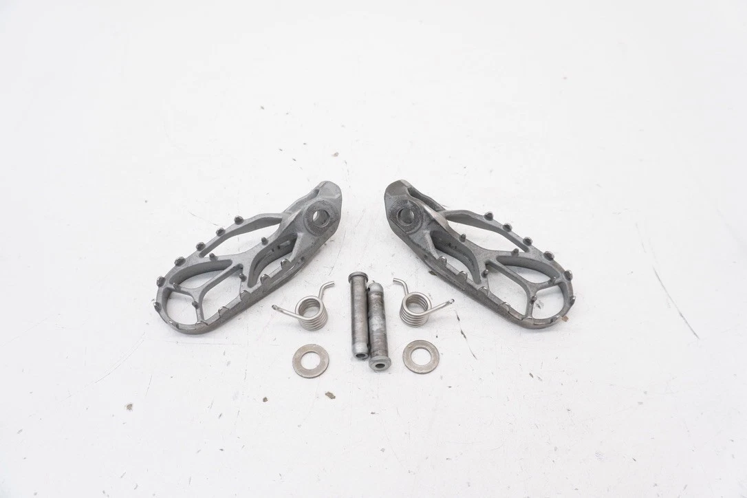 2025 KTM 85 SX Footpegs OEM Footpeg Set Peg Pegs Husqvarna Gas Gas MC TC 25-26