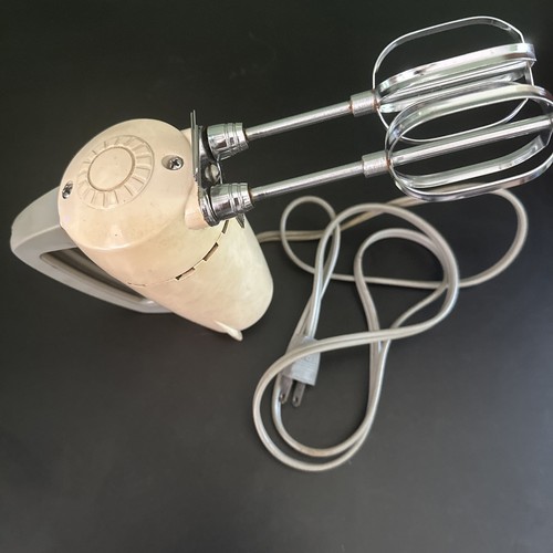 Vintage Mid- Century DORMEY Electric Hand Mixer Model 7500 w/ paddles 5 settings