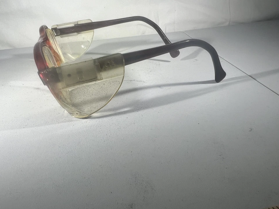 Gafas de aviador nerd rojas ultra raras de colección con protectores Foto 2 de 4